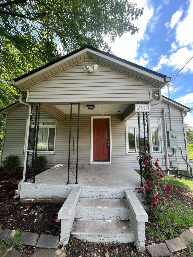 property at 2510 Iron Gates Rd