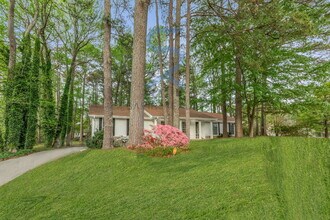 2694 Hickory Valley Dr in Snellville, GA - Building Photo - Building Photo