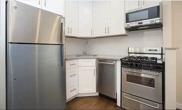 99 Suffolk St, Unit 3A in New York, NY - Building Photo - Building Photo