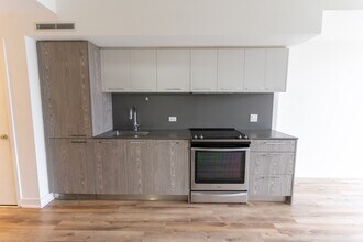 30-430 Baseball Pl in Toronto, ON - Building Photo - Building Photo