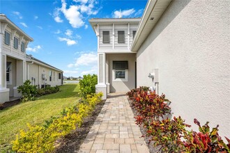 223 O'keeffe Cir in Bradenton, FL - Building Photo - Building Photo