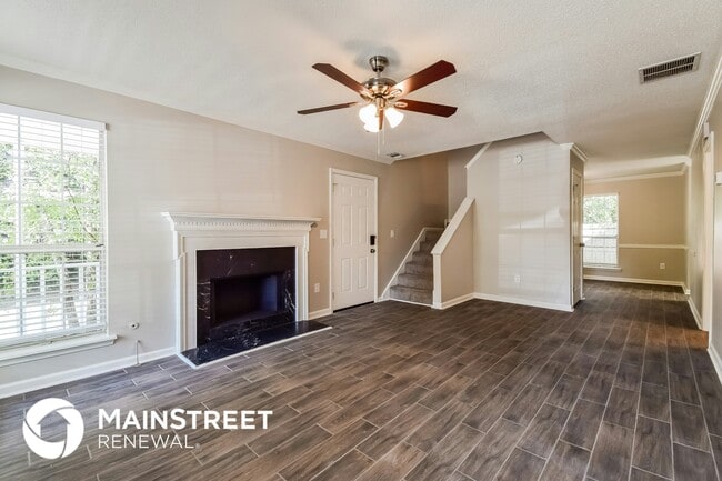 3781 Wesley View in Decatur, GA - Foto de edificio - Building Photo