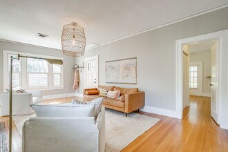 2718 Cockrell Ave in Fort Worth, TX - Foto de edificio - Building Photo