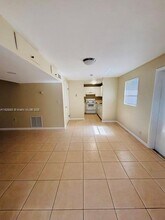 222 SW 9th St in Dania Beach, FL - Building Photo - Building Photo