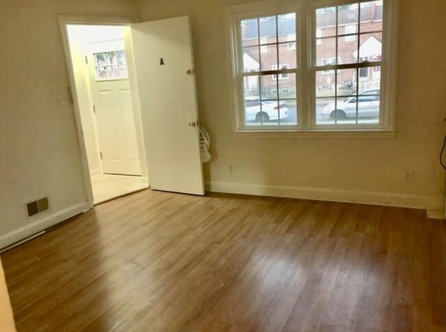 18 Elsmere Blvd in Wilmington, DE - Building Photo - Building Photo