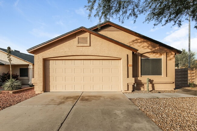 property at 2902 W Irma Ln