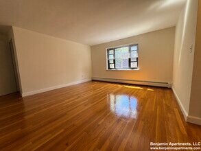 48 Harvard Ave, Unit 6 in Brookline, MA - Building Photo - Building Photo