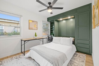 3460 Armstrong St in San Diego, CA - Building Photo - Building Photo