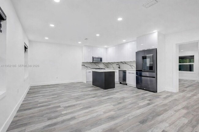 8281 NE 2nd Ct in Miami, FL - Foto de edificio - Building Photo