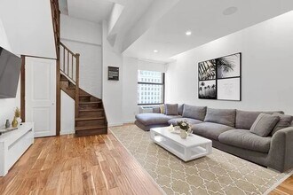 88 Greenwich St in New York, NY - Building Photo - Building Photo