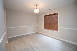 3005 Village Creek Dr in Columbia, SC - Building Photo - Building Photo
