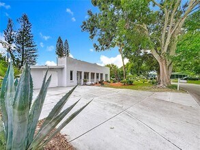 6709 Orchard Dr N in St. Petersburg, FL - Building Photo - Building Photo