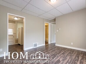 804 N Broad St, Unit 1 in Mankato, MN - Building Photo - Building Photo
