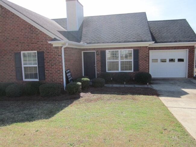 185 Tall Pine Ln in Athens, GA - Building Photo - Building Photo