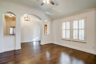 704 Red Oak Ct in Crowley, TX - Building Photo - Building Photo