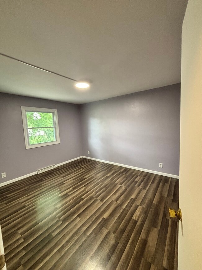 property at 1109 Quentin Ave