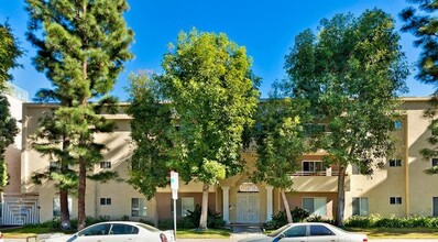 4358 Mammoth Ave, Unit 5 in Sherman Oaks, CA - Foto de edificio - Building Photo