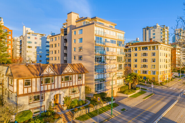 Berwick House in Vancouver, BC - Building Photo - Building Photo