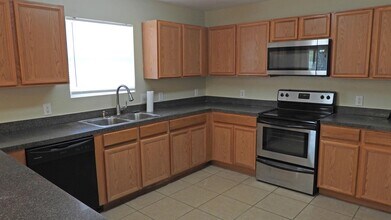 6318 N 19th Ln in McAllen, TX - Building Photo - Building Photo