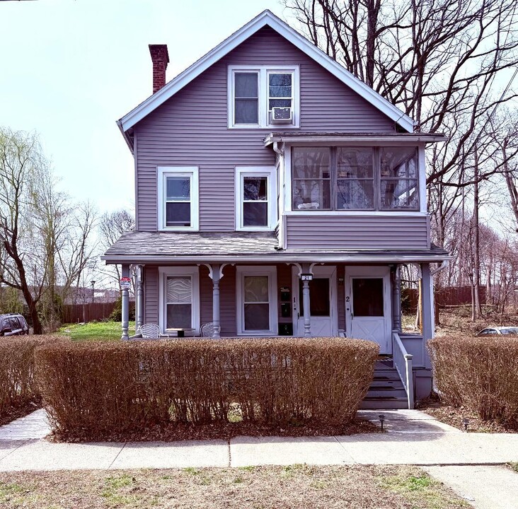 21 Lincoln Ave in Poughkeepsie, NY - Building Photo