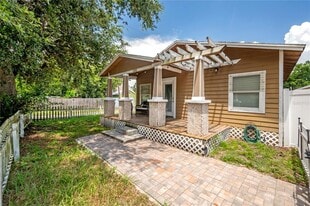 1302 E Louisiana Ave in Tampa, FL - Building Photo