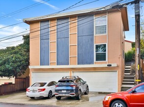 875 5th Ave in Pinole, CA - Foto de edificio - Building Photo