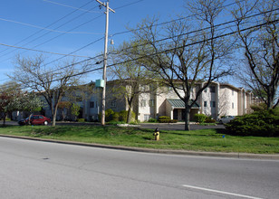 res condos in Maumee, OH - Building Photo - Building Photo