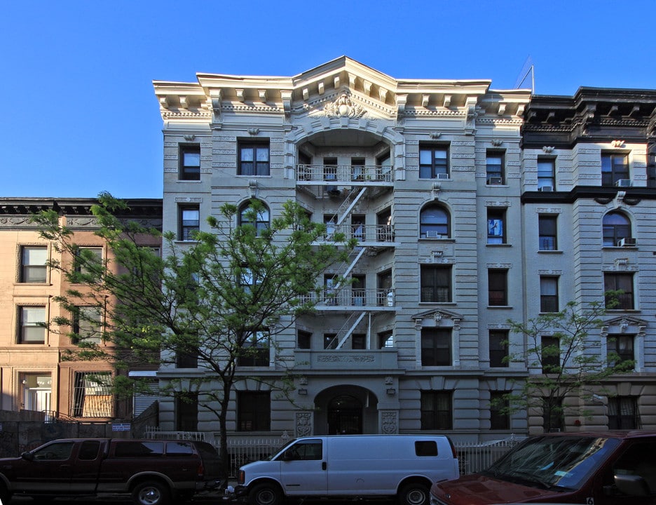 554 W 148th St in New York, NY - Building Photo