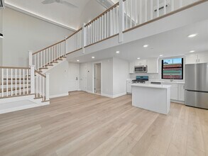 220 Winthrop St, Unit 201 in Winthrop, MA - Building Photo - Building Photo