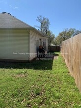 1612 Cresent St in Bentonville, AR - Building Photo - Building Photo