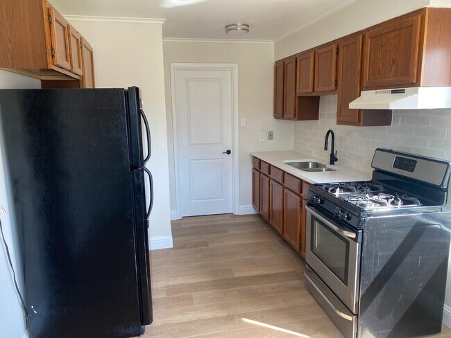 664 N Walnut St in Breese, IL - Building Photo - Building Photo