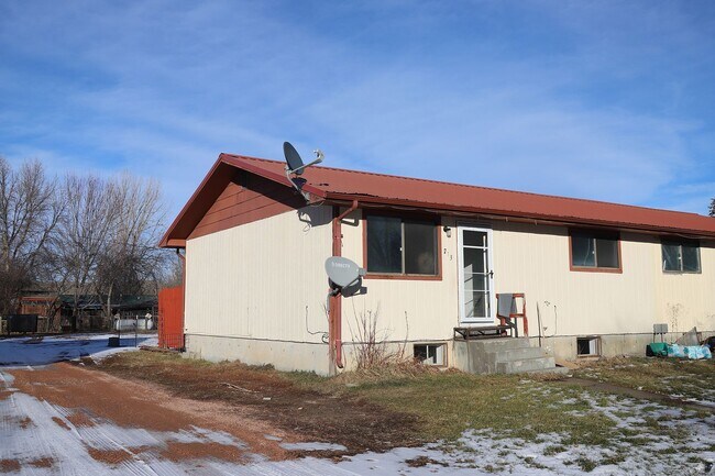 713 Halbert St in Ranchester, WY - Building Photo - Building Photo