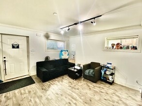 4176 Victoria Dr in Vancouver, BC - Building Photo - Building Photo