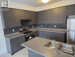 22 Cresthaven Hts in Thorold, ON - Building Photo - Building Photo