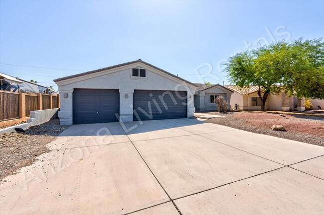 290 Pascaul Dr in Lake Havasu City, AZ - Building Photo - Building Photo