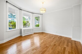 512 Fourth Ave in Pelham, NY - Building Photo - Building Photo