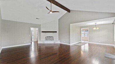 2714 W Fir St in Rogers, AR - Building Photo - Building Photo