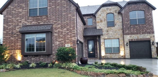 property at 3000 Comal Ct