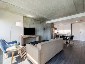 1550 NW Naito Pkwy in Portland, OR - Building Photo - Building Photo