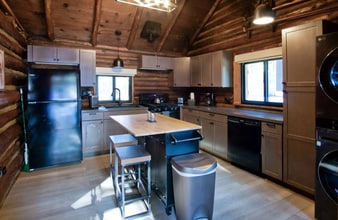 40 Gull St in Mammoth Lakes, CA - Building Photo - Building Photo