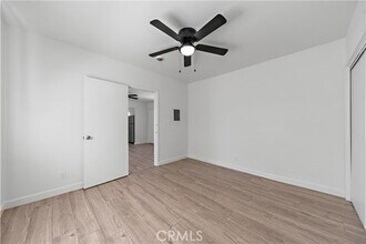 407 W 107th St in Los Angeles, CA - Building Photo - Building Photo