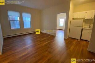6 S Huntington Ave, Unit South Huntington Ave in Boston, MA - Building Photo