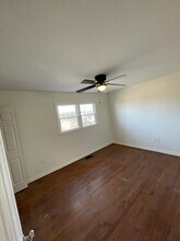 122 S Shenandoah Ave in Front Royal, VA - Foto de edificio - Building Photo