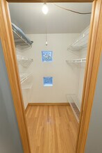 5155 S Mobile Ave in Chicago, IL - Building Photo - Building Photo