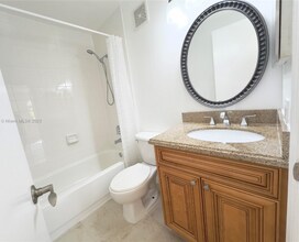 12178 St.Andrews Pl in Miramar, FL - Foto de edificio - Building Photo