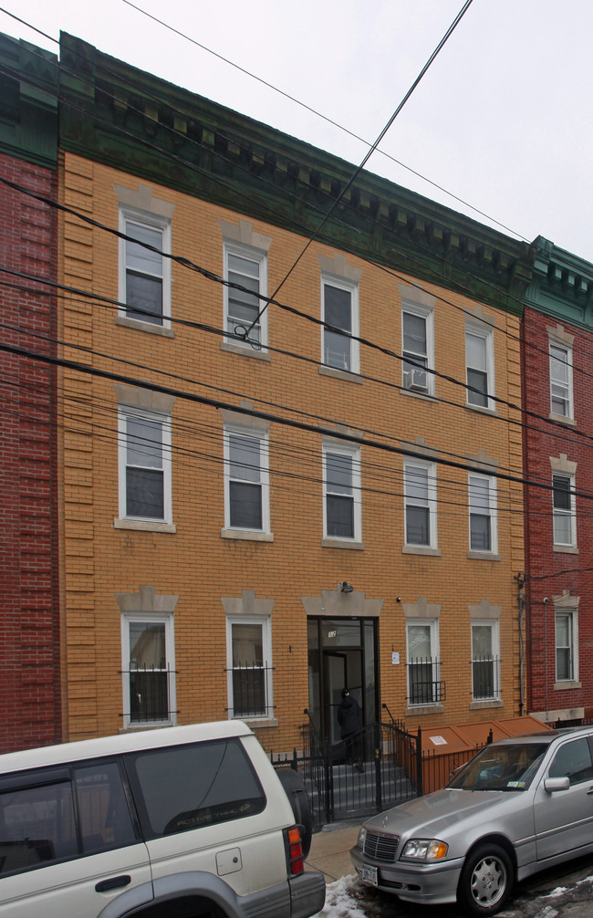 12 N High St in Mount Vernon, NY - Building Photo - Building Photo