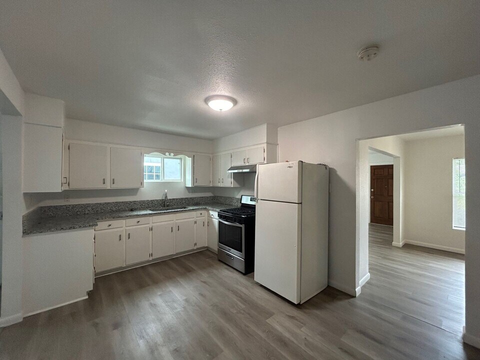 1014 Eldorado St in San Antonio, TX - Building Photo