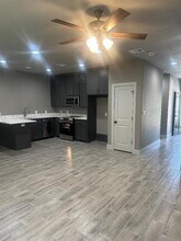 310 N 9th St in Beaumont, TX - Building Photo - Building Photo