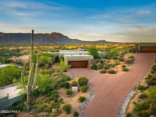 property at 9898 E Graythorn Dr
