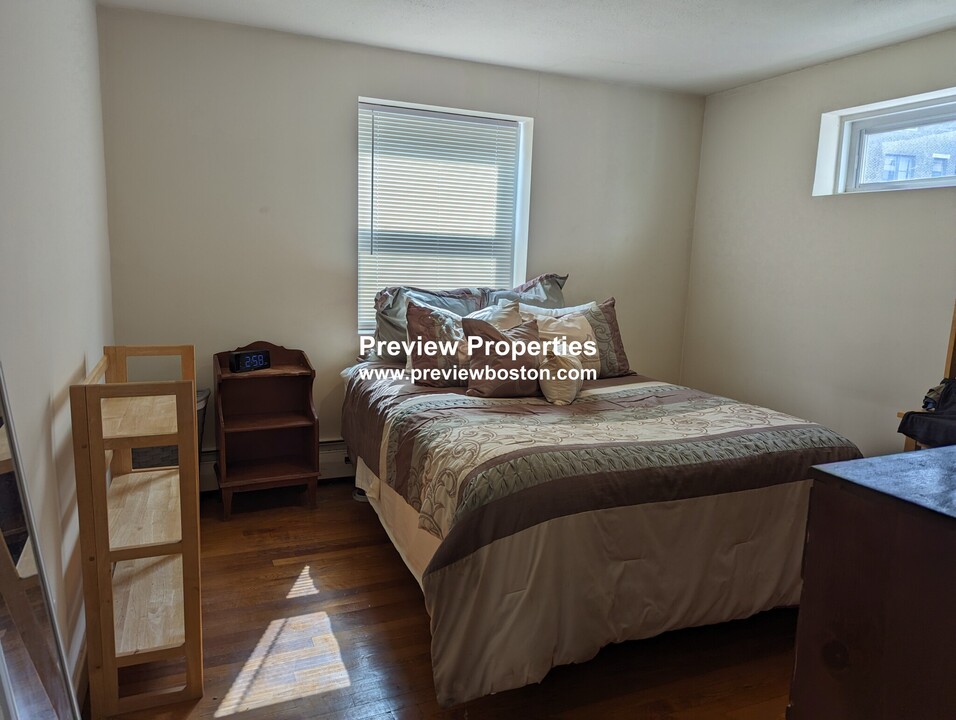 15 Commonwealth Ct, Unit 12 in Boston, MA - Building Photo